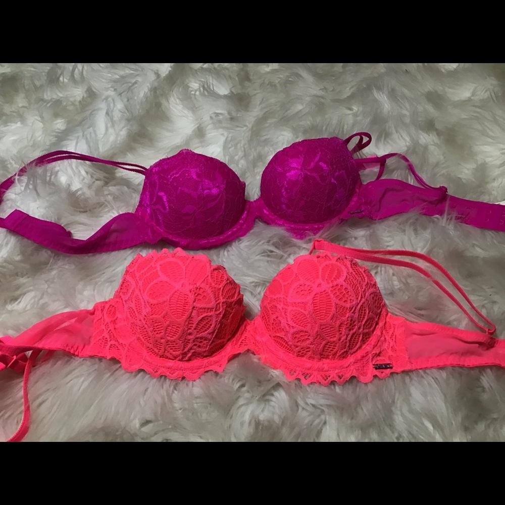 💕🎀2 VS PINK BRAS🎀💕